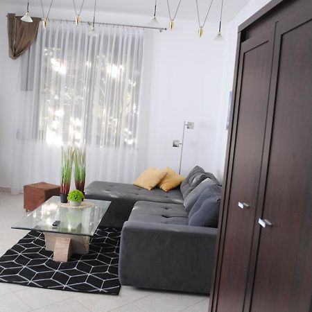 Dog Friendly Dom, Apartamenty Wichrowe Wzgorza Z Basenem Brenna อุสทรอน ภายนอก รูปภาพ
