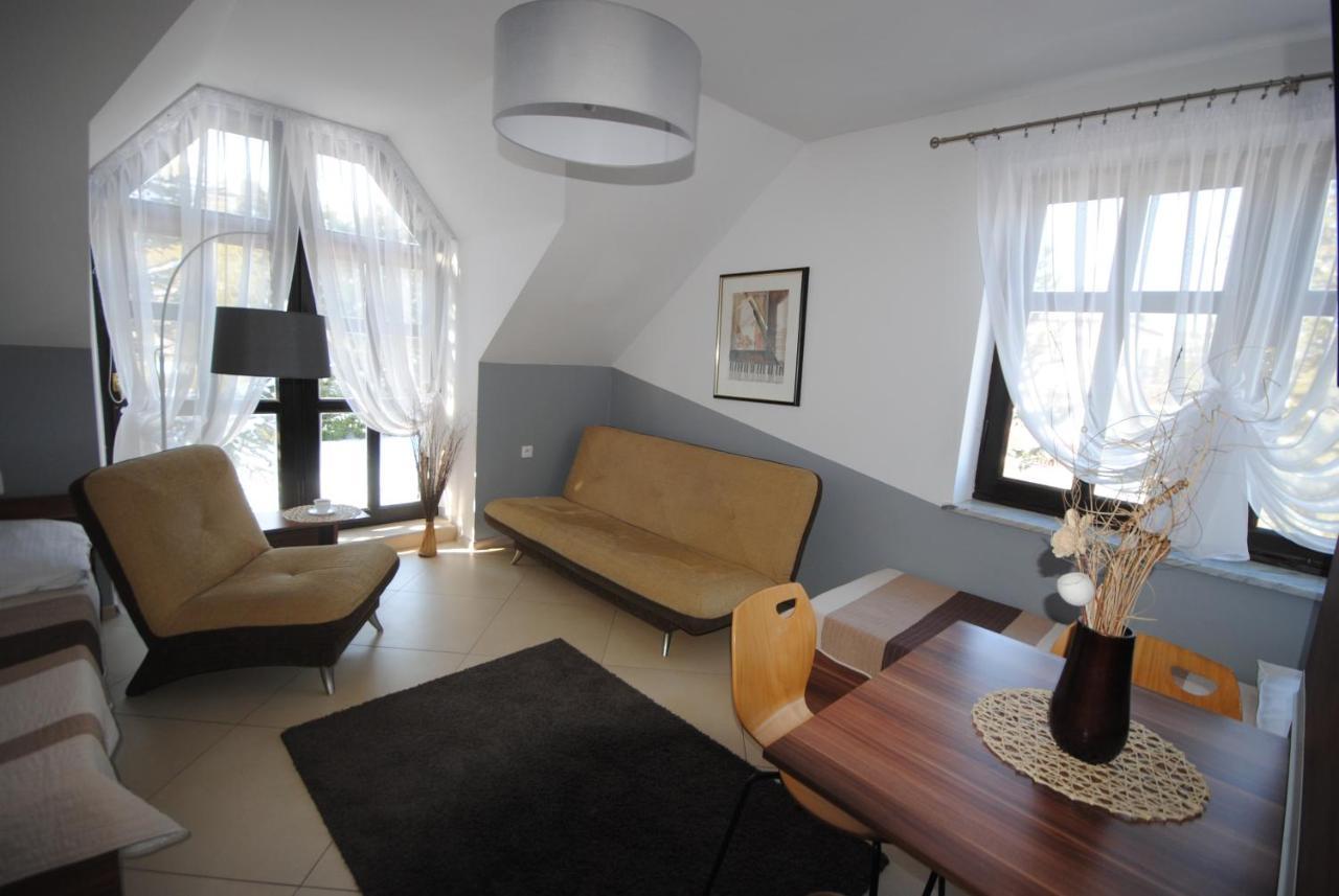 Dog Friendly Dom, Apartamenty Wichrowe Wzgorza Z Basenem Brenna อุสทรอน ภายนอก รูปภาพ