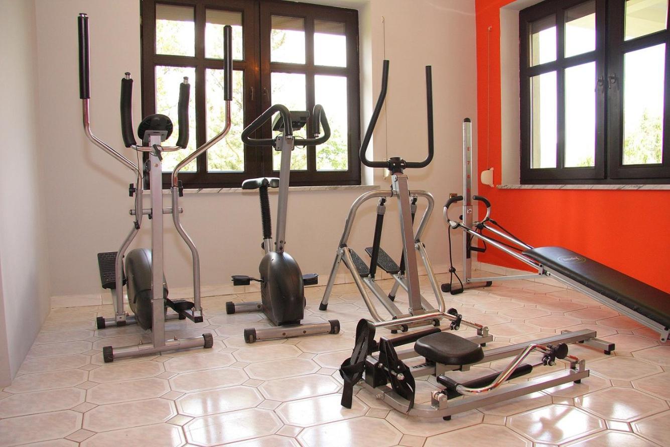 Dog Friendly Dom, Apartamenty Wichrowe Wzgorza Z Basenem Brenna อุสทรอน ภายนอก รูปภาพ