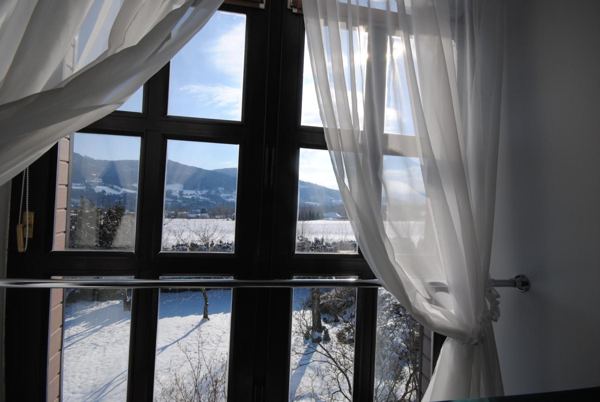 Dog Friendly Dom, Apartamenty Wichrowe Wzgorza Z Basenem Brenna อุสทรอน ภายนอก รูปภาพ