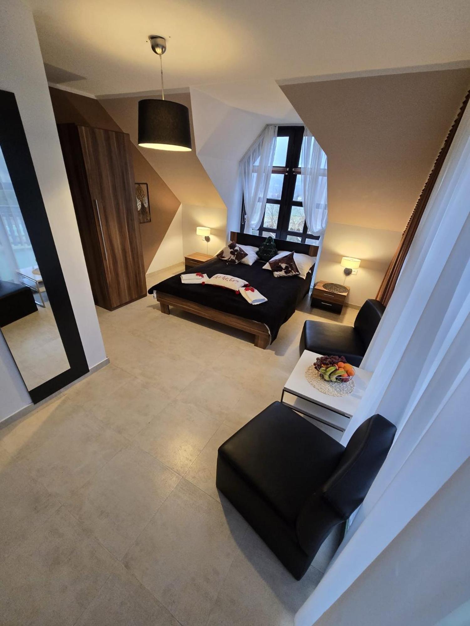 Dog Friendly Dom, Apartamenty Wichrowe Wzgorza Z Basenem Brenna อุสทรอน ภายนอก รูปภาพ