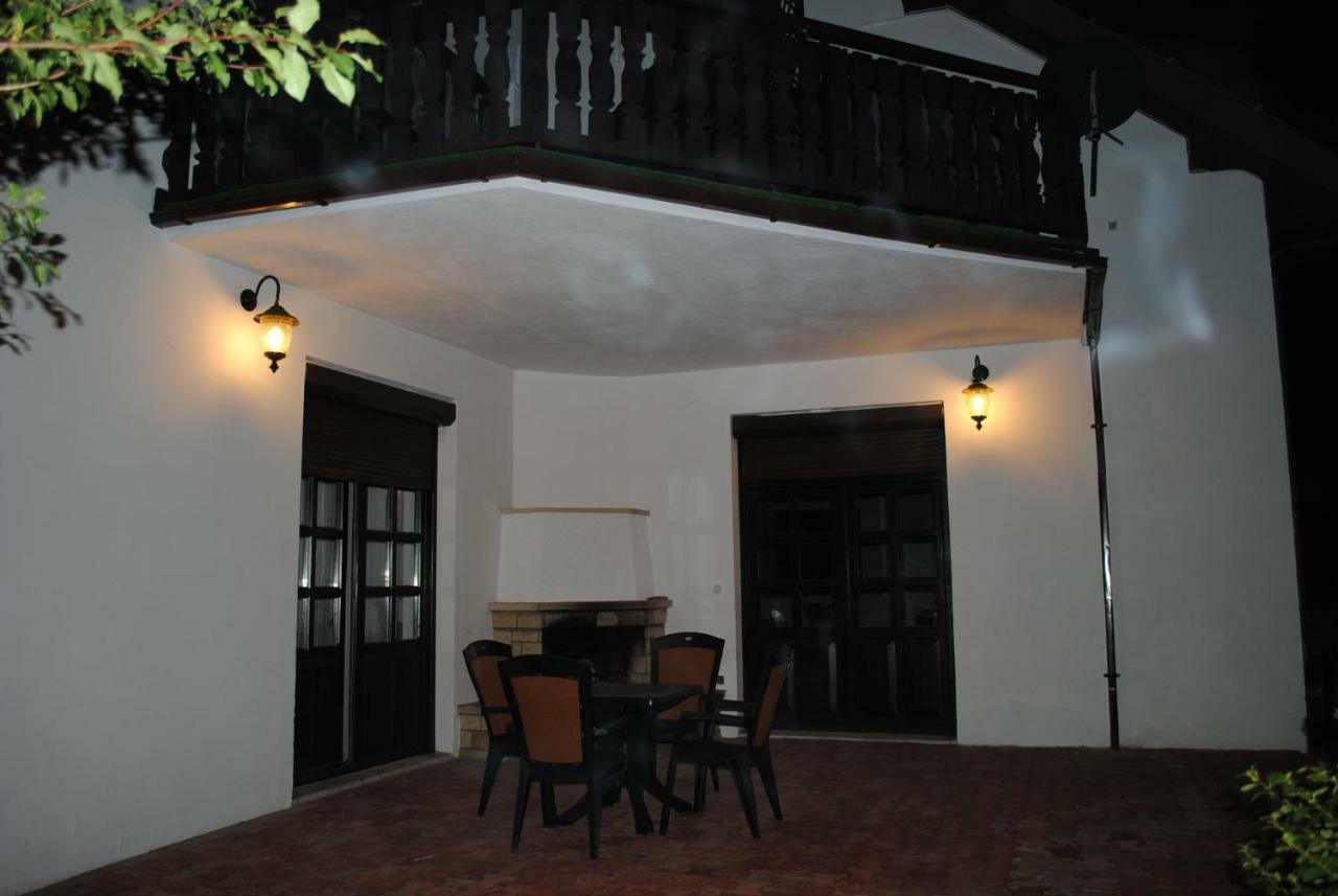 Dog Friendly Dom, Apartamenty Wichrowe Wzgorza Z Basenem Brenna อุสทรอน ภายนอก รูปภาพ